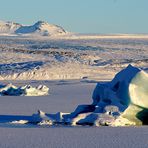 Island im Winter – Ruhe über der Eiswelt: