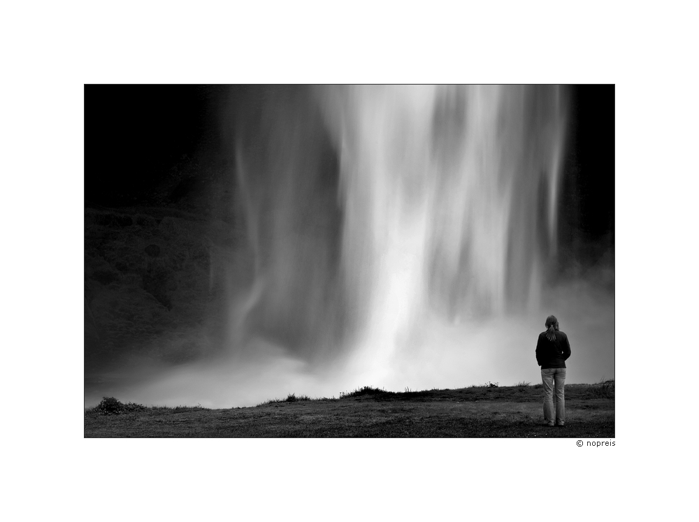 Island - Land der Kontraste: Seljalandsfoss