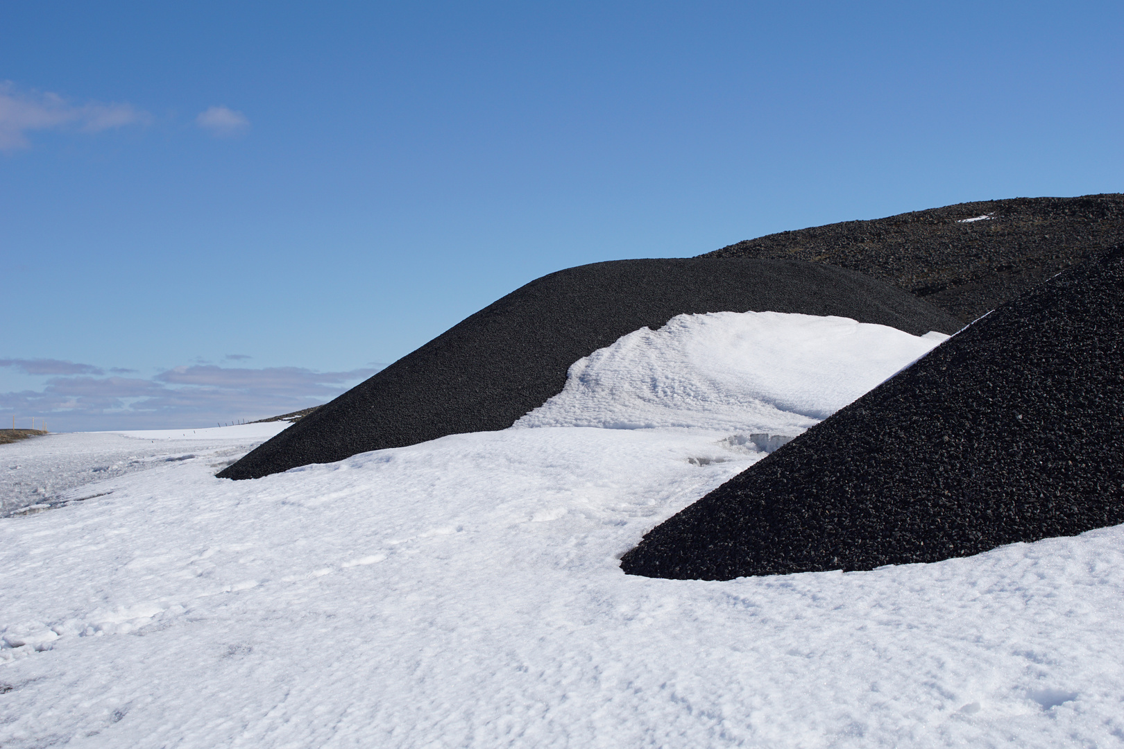 Island Lavaasche und Schnee