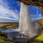 Island-Seljalandsfoss....