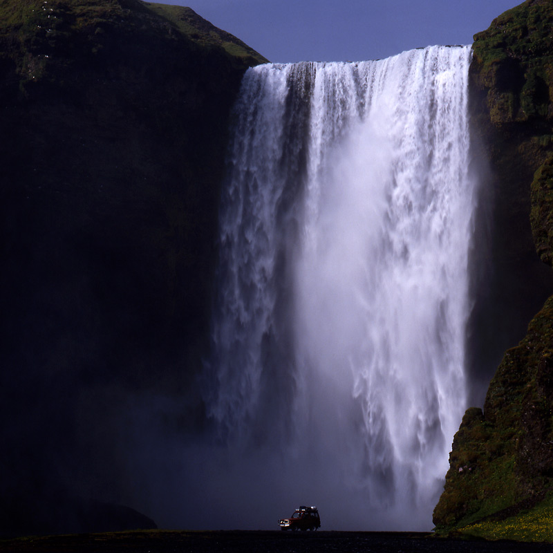 ISLAND- Skogafoss