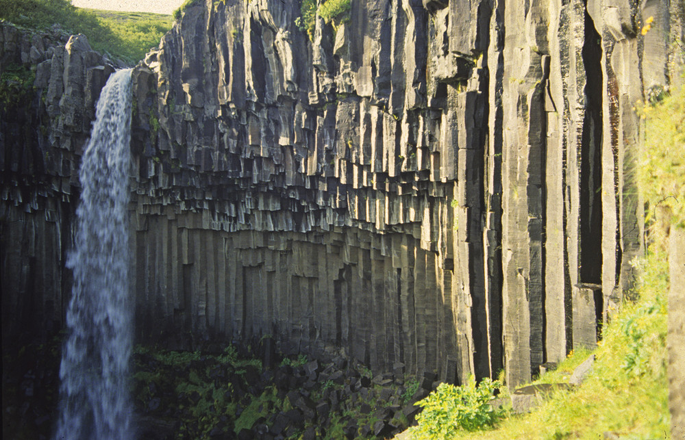 island-svartifoss von Bernd Waschkut