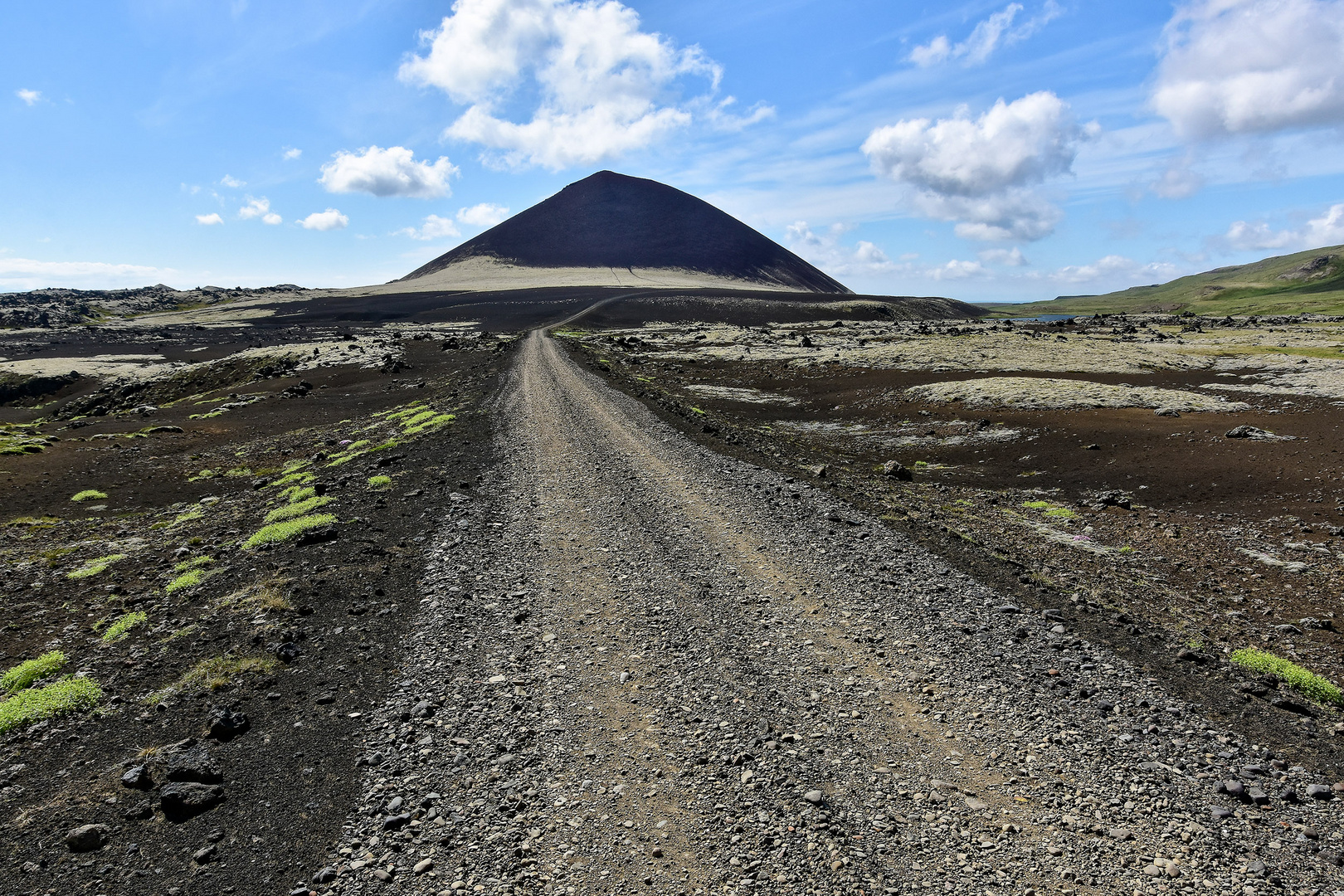 Islands leicht erwanderbare Krater