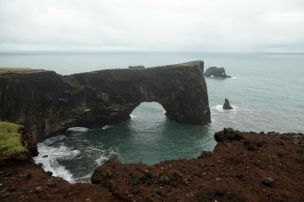 Islands Süden: Das berühmte Felsentor, Dyrhólaey 