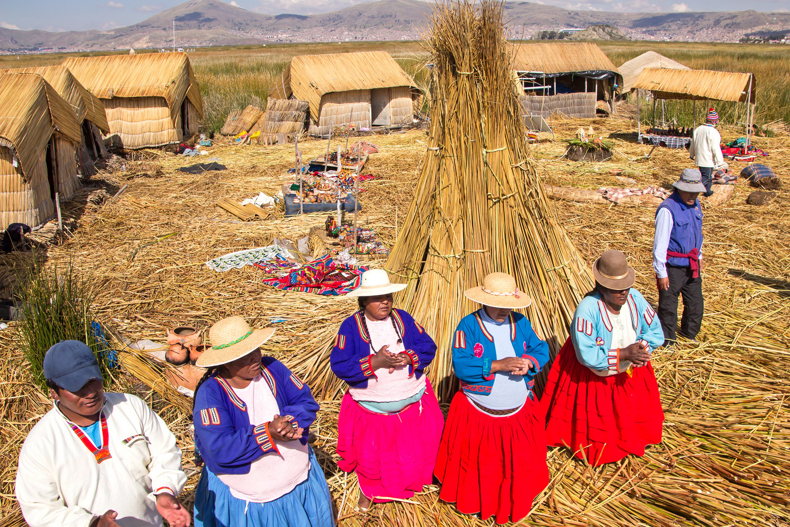 Islas Flotantes (Schwimmende Inseln) der Uros im Titicacasee.