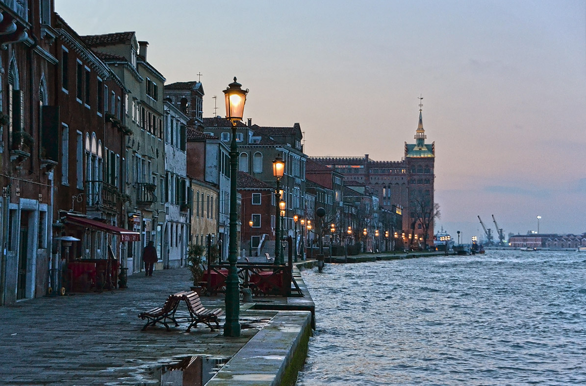 Isola della Giudecca al tramonto