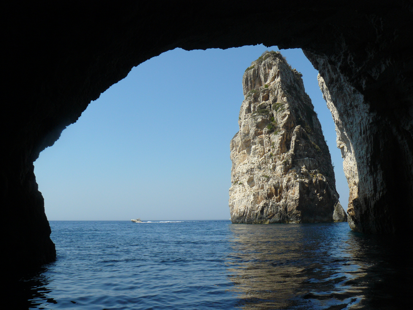 Isola di PAXOS