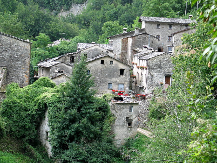 isola santa....apuane