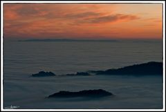 ...Isole nel mare di nebbia...