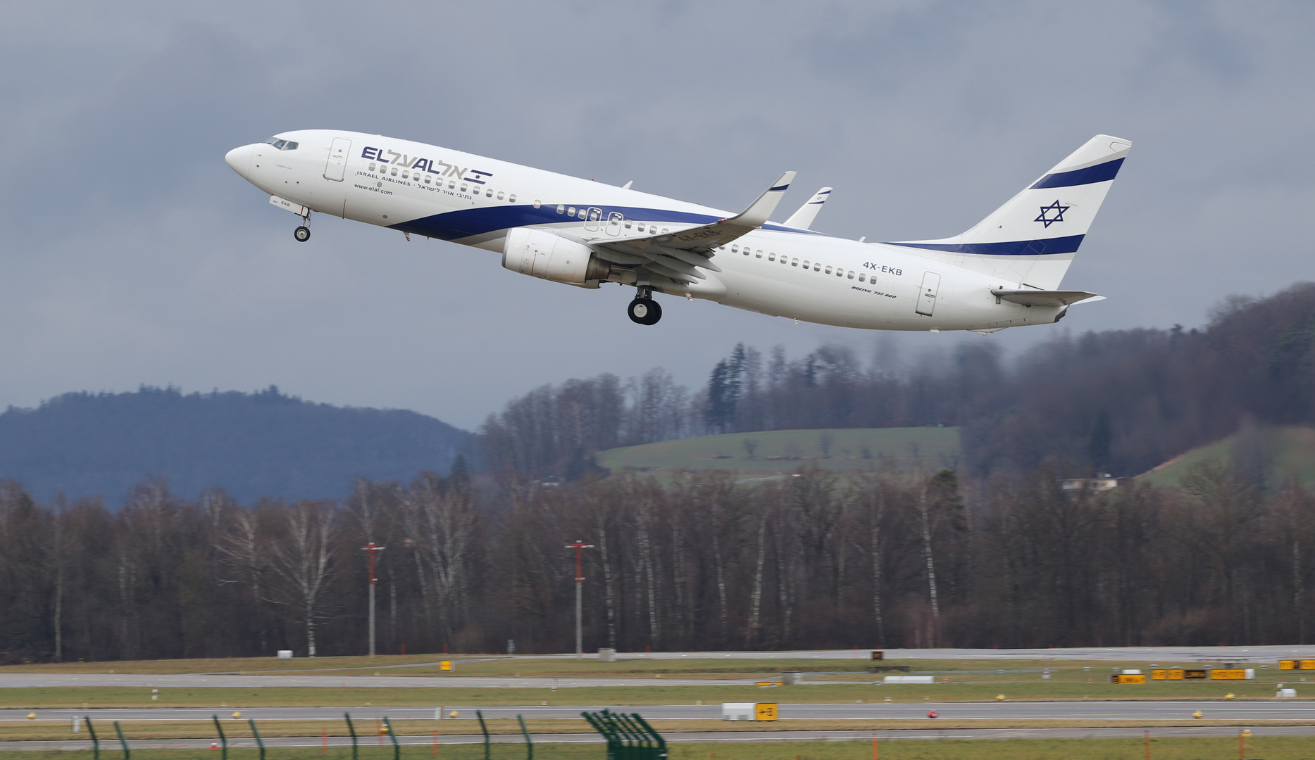 ISRAEL AIRLINES 737-800 4X-EKB 