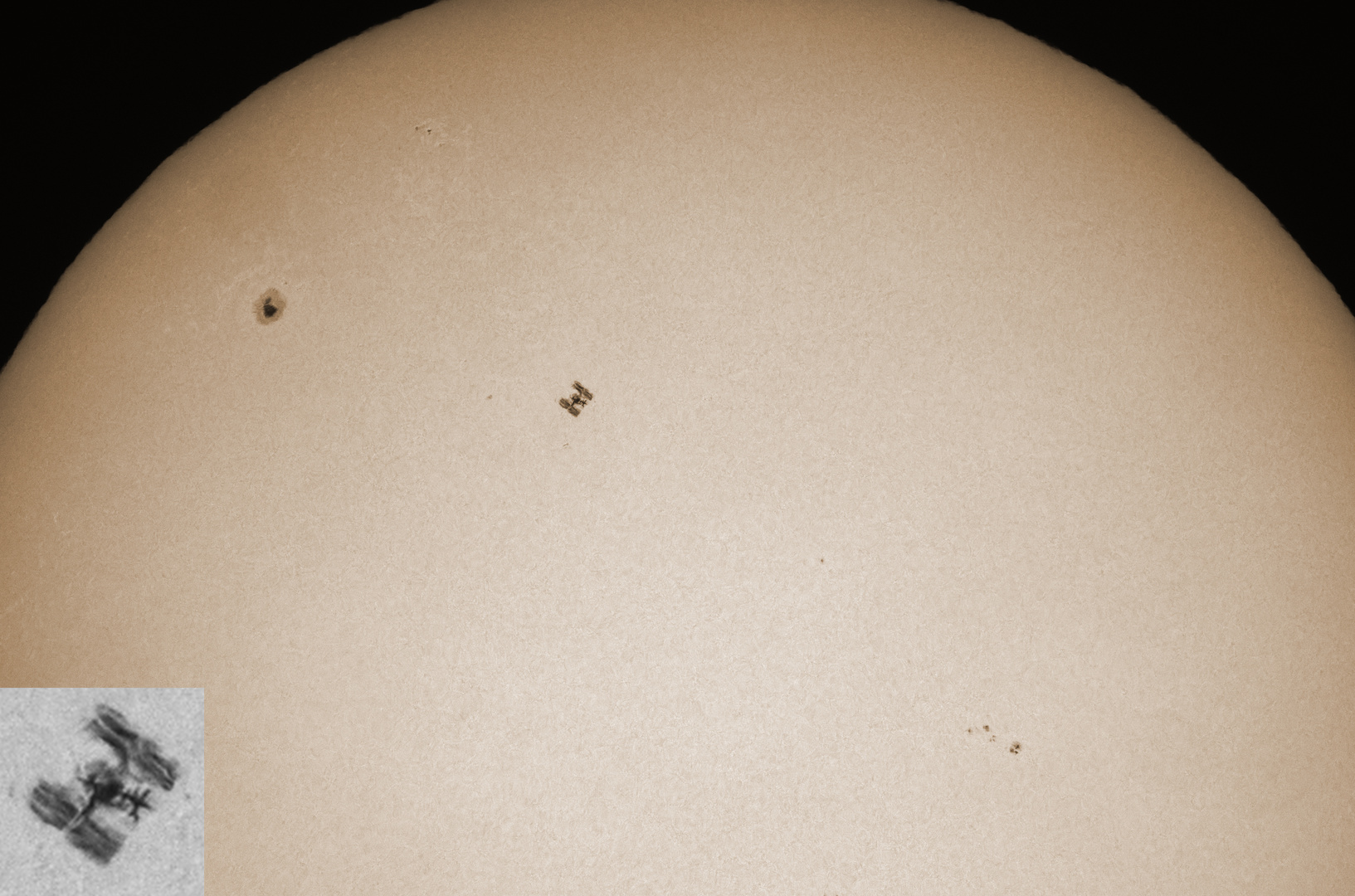 ISS Transit vor der Sonne