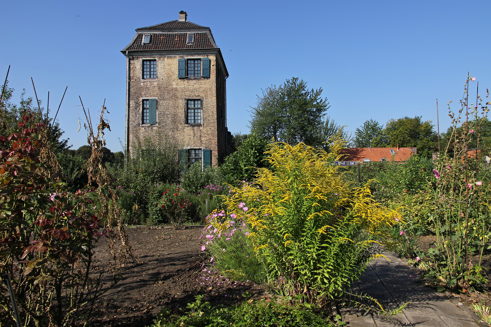 Issumer Turm (2016_09_06_EOS 100D_0804_ji)