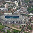 Ist das nicht das berühmt-berüchtigte Wembley Stadion?