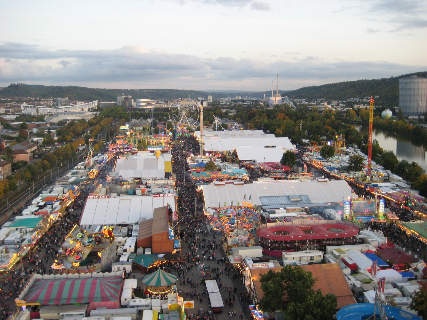 Ist das nicht ein toller Blick vom Riesenrad?