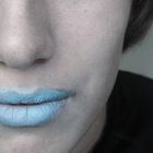 Ist dir kalt? Deine Lippen sind ganz blau...