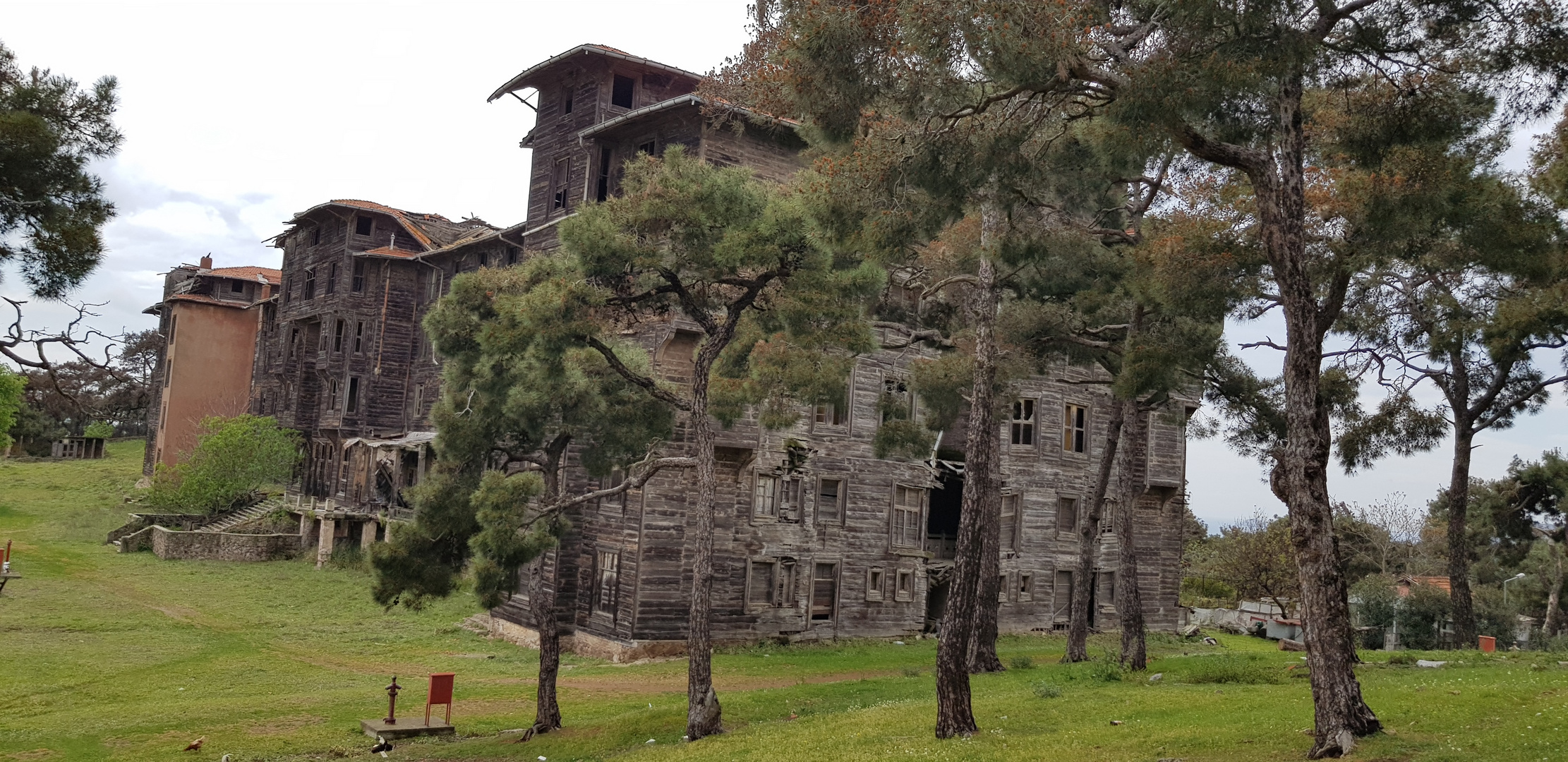 Istanbul Adalar Rum Yetimhanesi Mustafa Ekiz