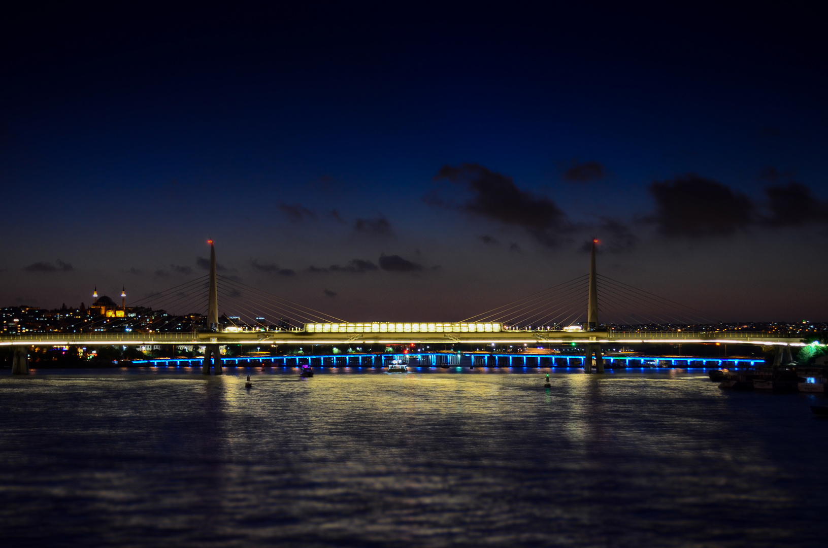 Istanbul bei Nacht