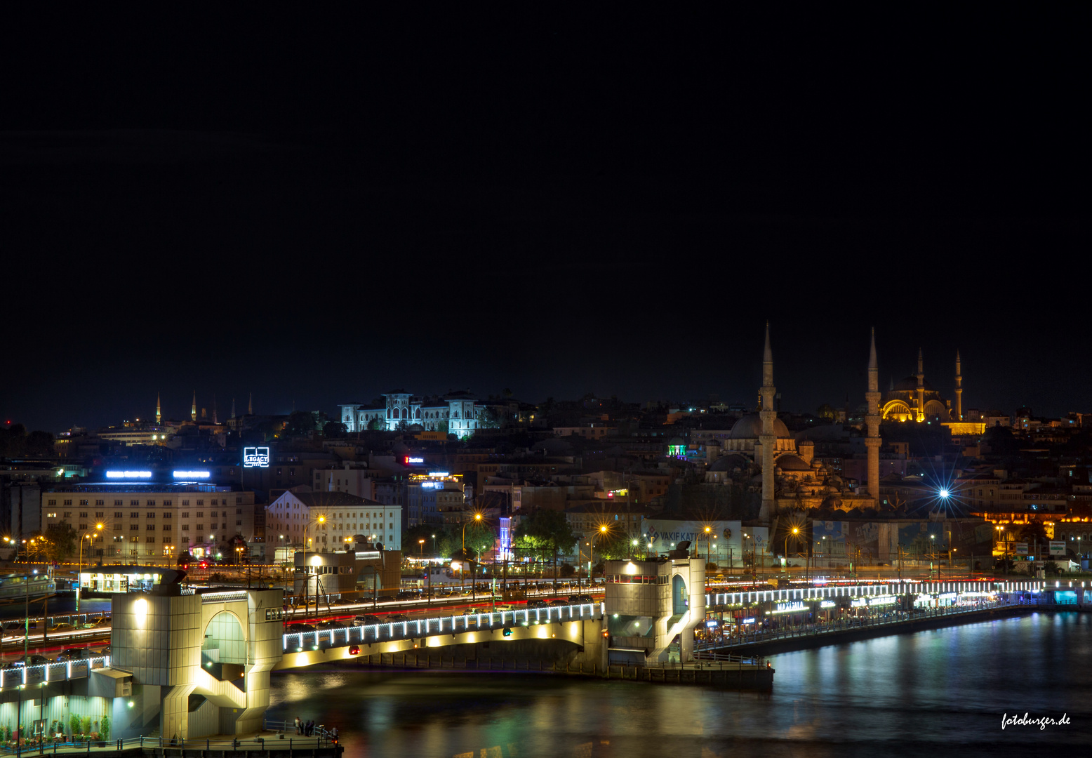 Istanbul Blick über die Alata Brücke