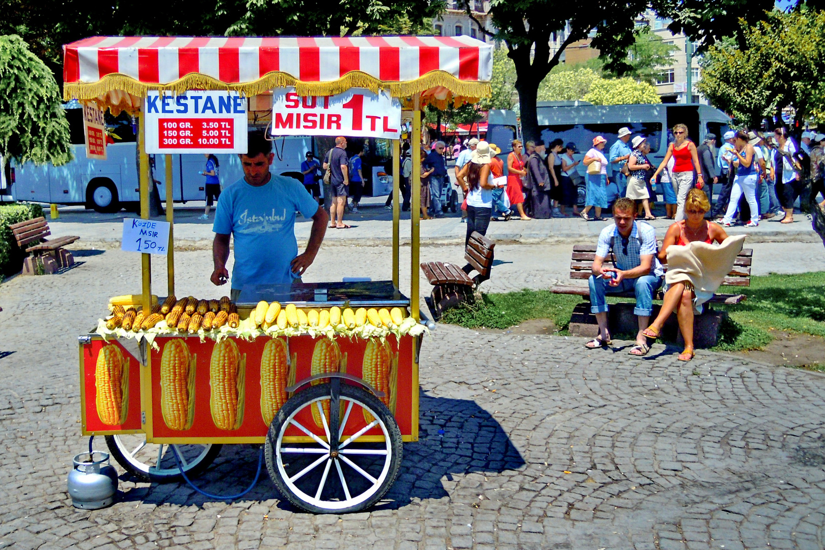 Istanbul, ein kleiner Snack zwischendurch. 