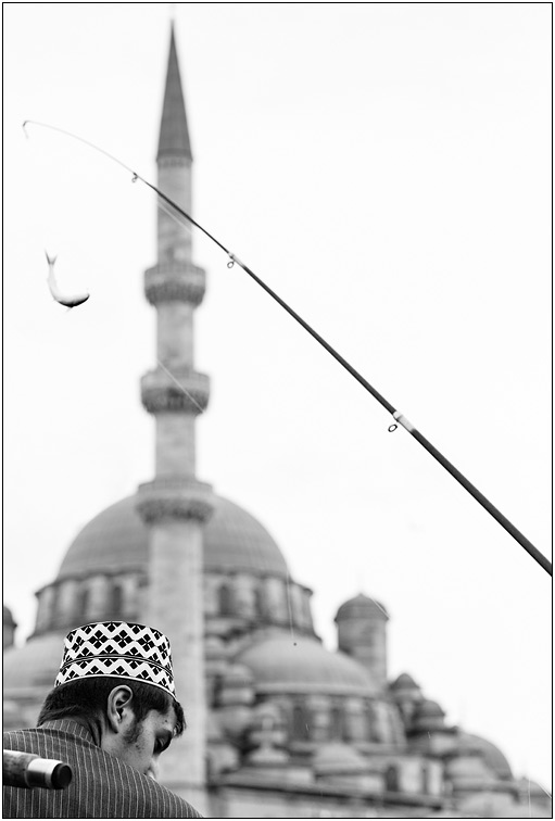 Istanbul - fishing ....