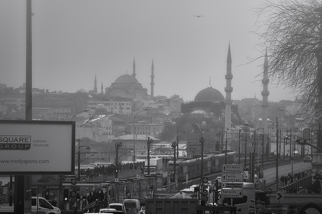 Istanbul im Nebel