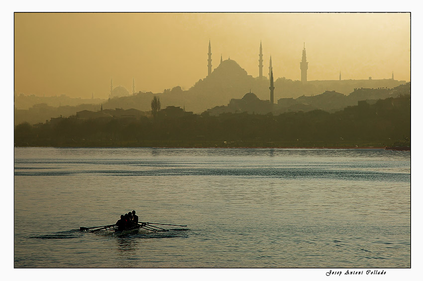 Istanbul in the fog (II)