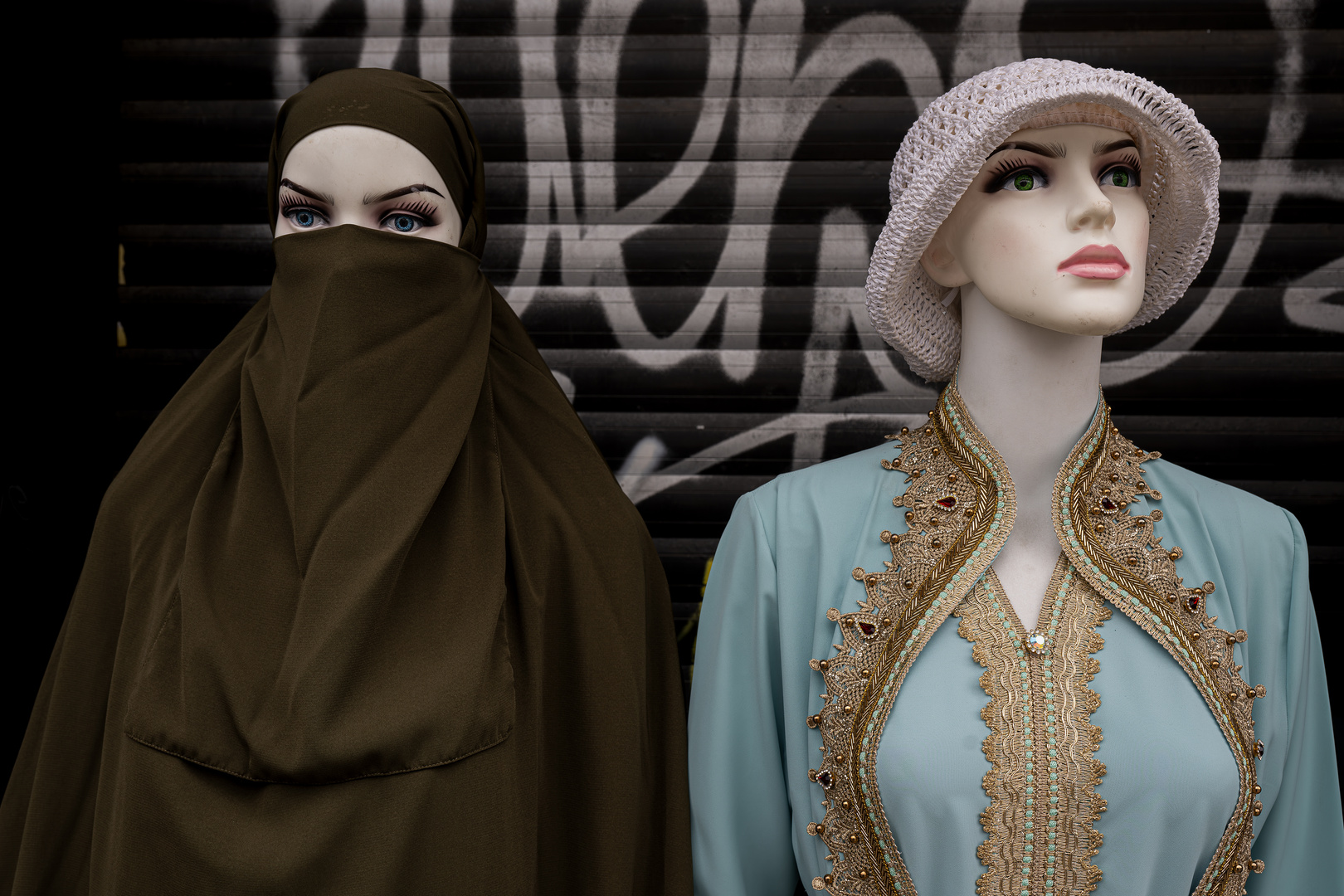 Istanbul mannequins 03