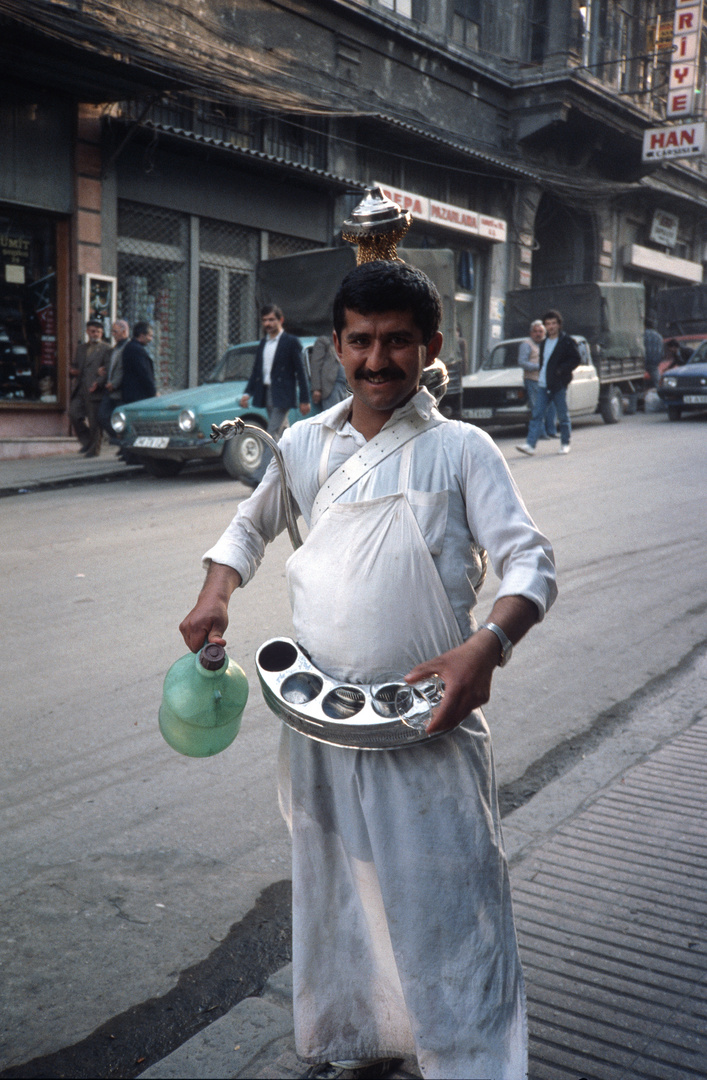  Istanbul, Safthändler