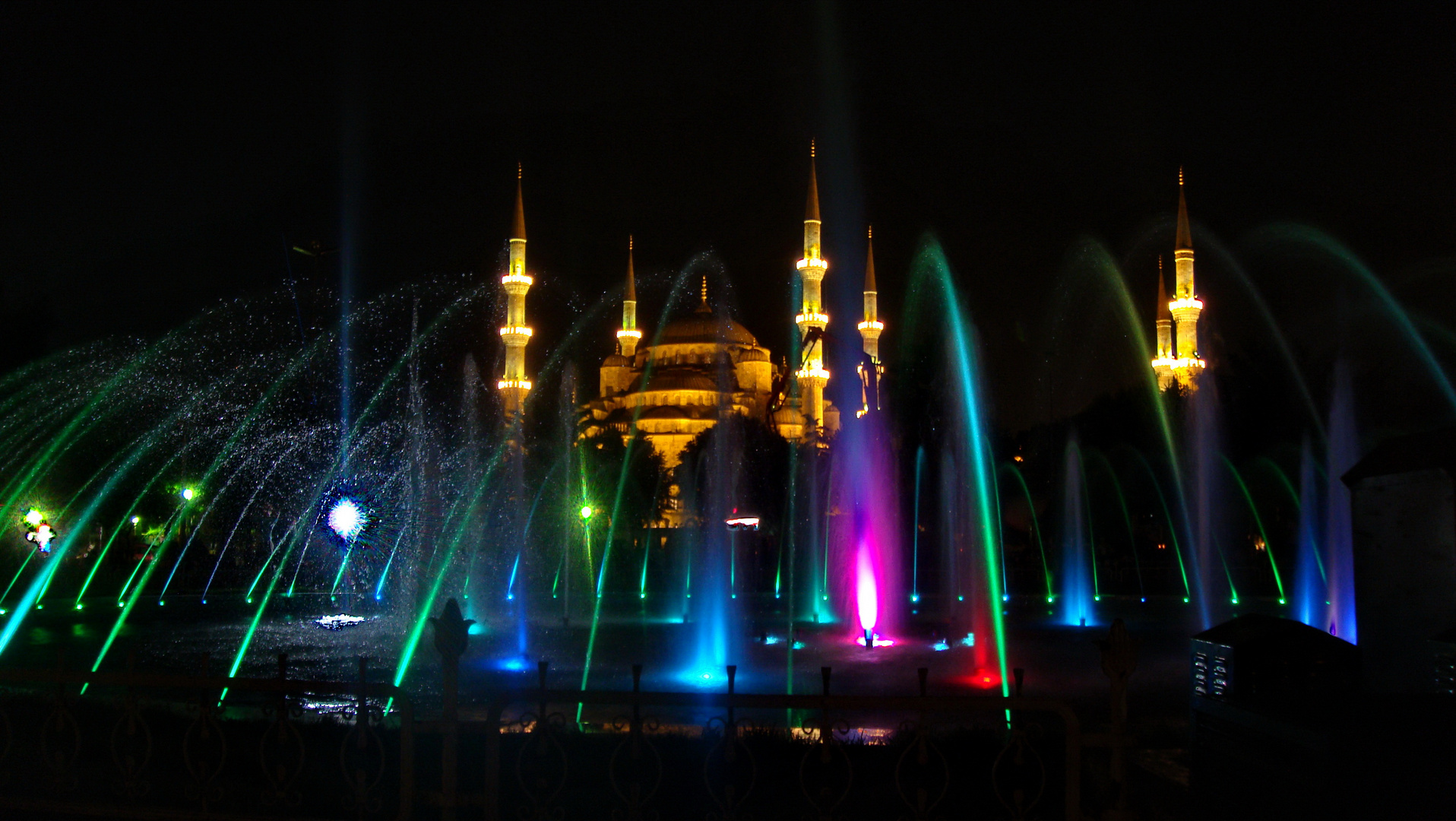 Istanbul, Sultanahmet Platz.