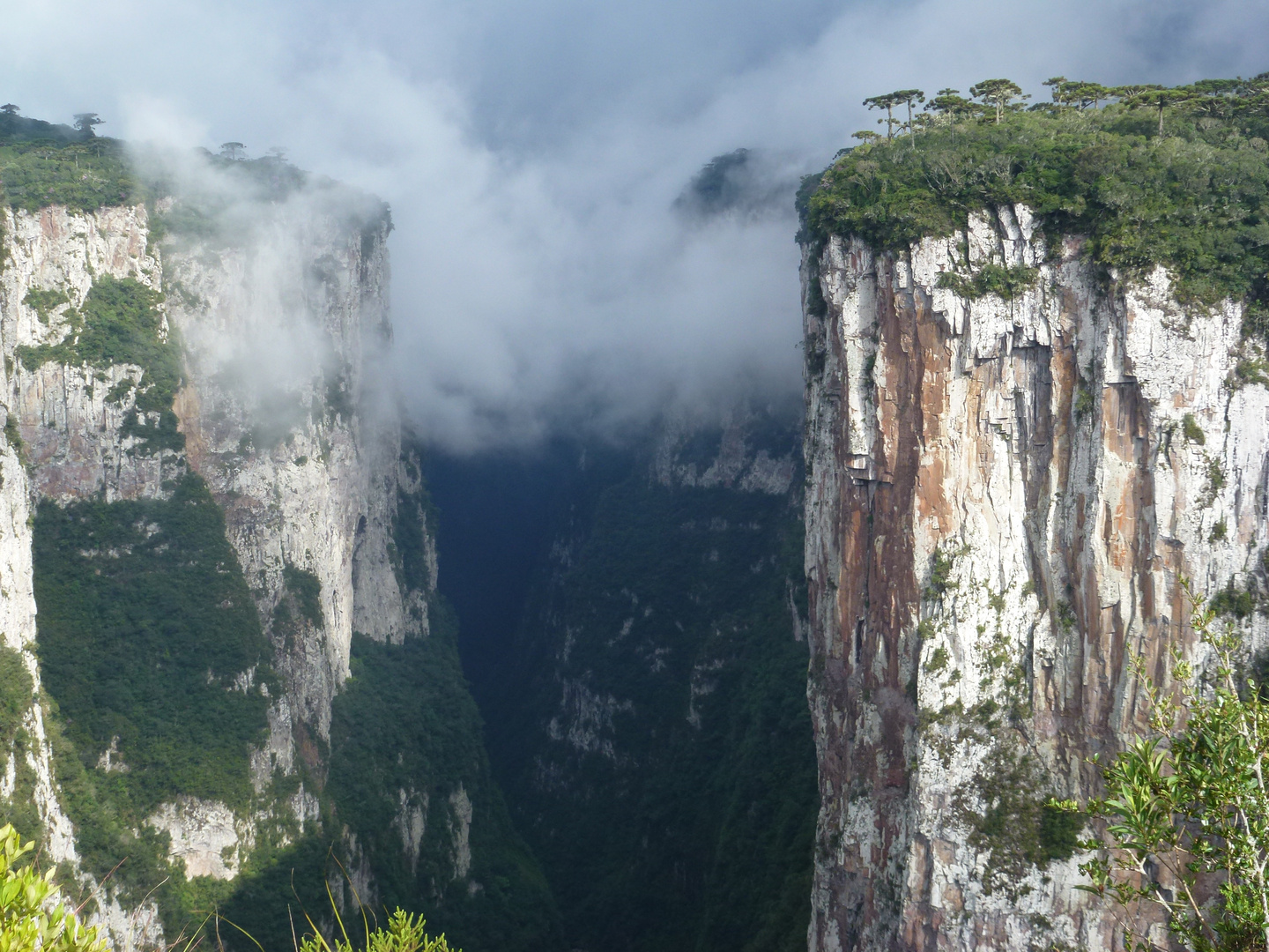 Itaimbezinho - Canyon in Rio Grande do Sul