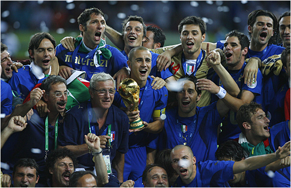 ITALIA.............. CAMPIONE DEL MONDO 2006