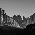 Italien 2010: Südtirol, Dolomiten, Langkofel und rechts Plattkofel