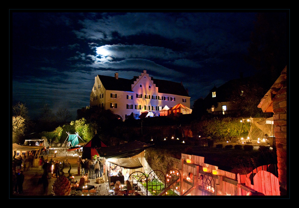 It´s Helloweentime auf Schloß Hexenagger