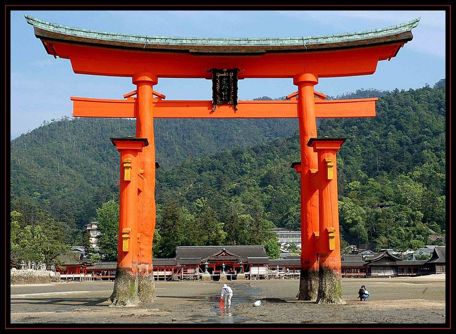 Itsukushima Schrein