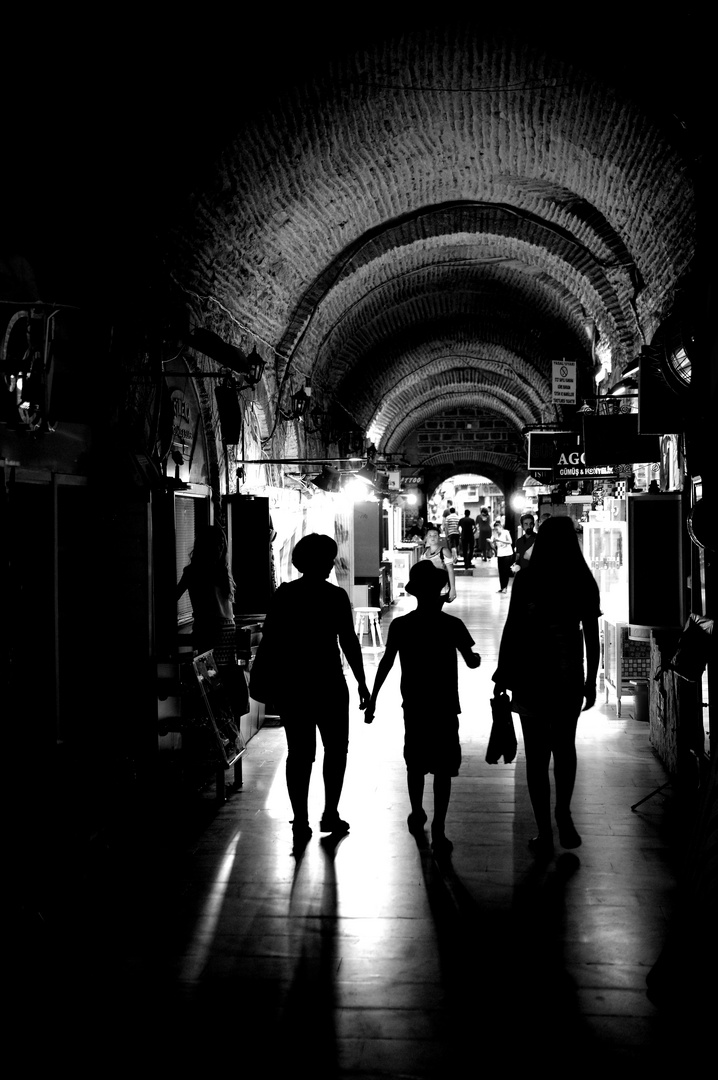 Izmir, Historische Markthalle, Kizlaragasi hani