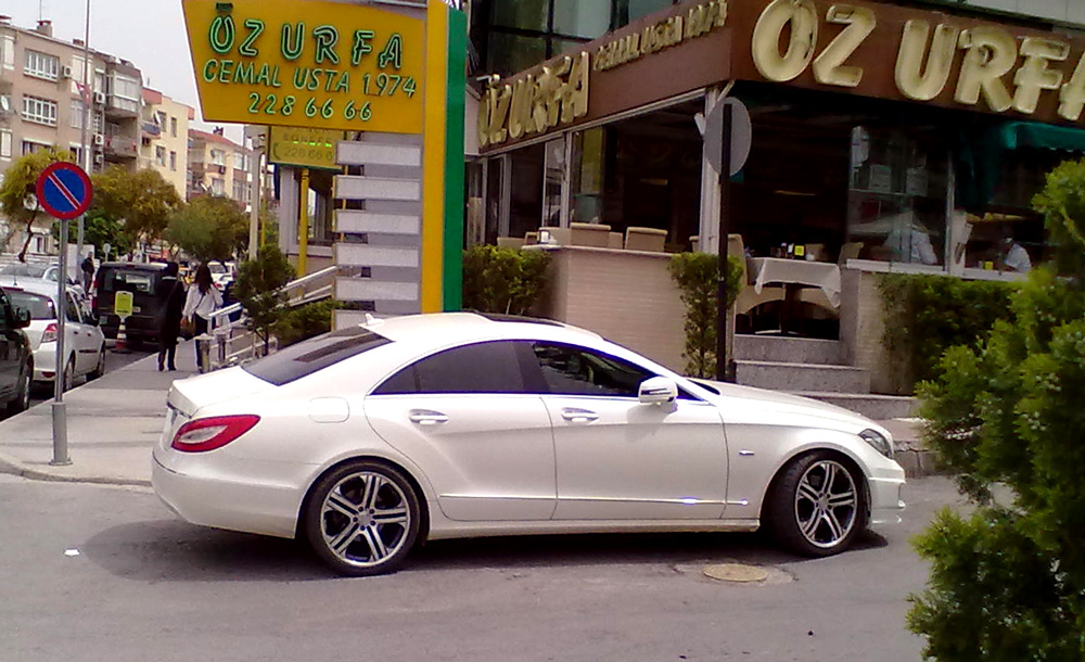 Izmir Mercedes CLS