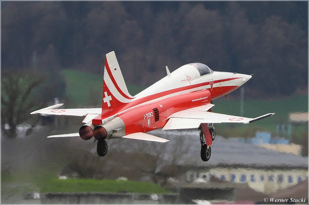 J3082 beim Starten Foto & Bild menschen, patrouille suisse, northrop