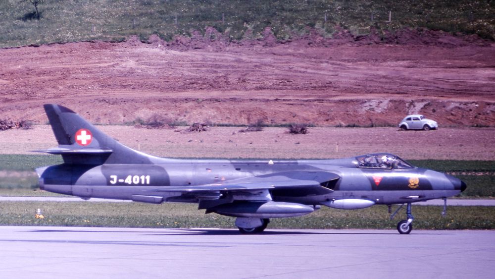 J-4011 Hawker Hunter Mk. 58