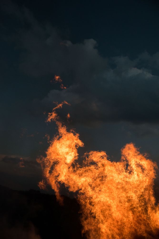 Ja ich bin jetzt stark - Osterfeuer in Sinspert