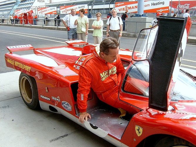 Jacky Ickx im Ferrari 512M