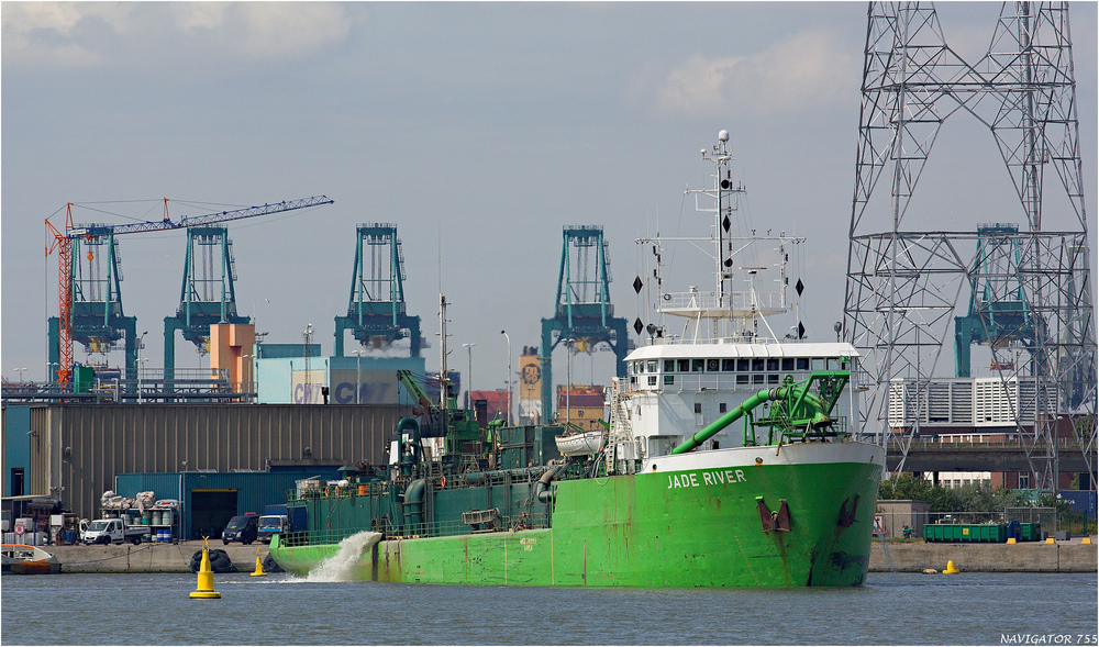 JADE RIVER (2) / Saugbagger / Antwerpen