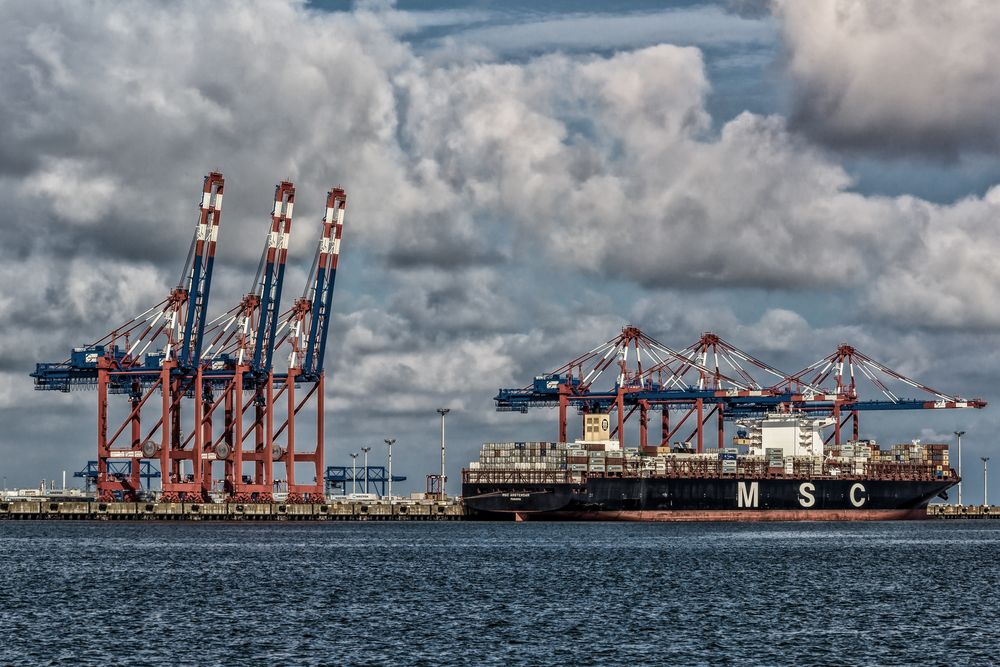 JadeWeserPort Foto & Bild industrie und technik, schiffe und seewege, industrie & landschaft JadeWeserPort Foto & Bild industrie und technik, schiffe und seewege, industrie & landschaft