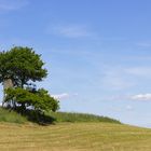 Jägerstuhl auf offener Wiese