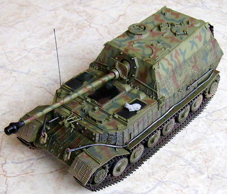 Jagdpanzer ''Tiger''(P) ''Elefant'' mit Katze