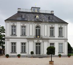 Jagdschloss Falkenlust