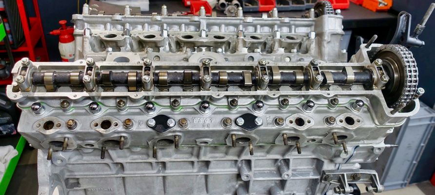 Jaguar 12 Zylinder...