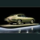 - Jaguar E-Type -