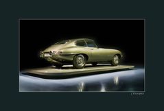 - Jaguar E-Type -