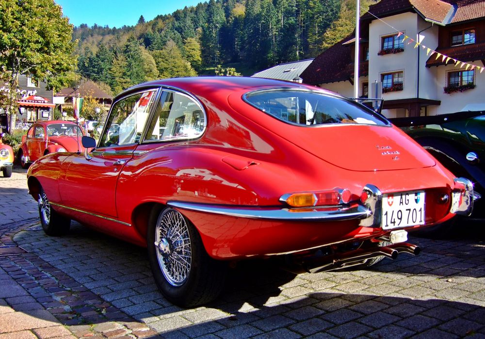 Jaguar E-Type SII 2+2 Coupe -2-