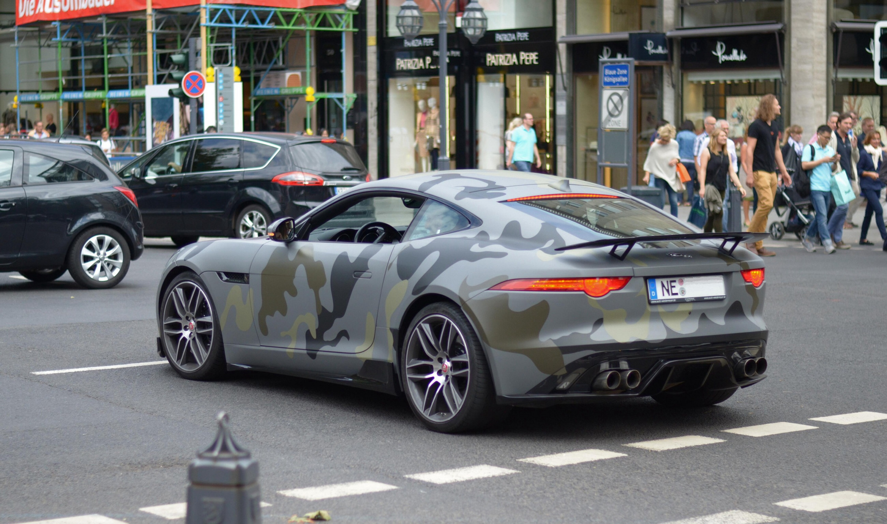 Jaguar f-Pace Camouflage 